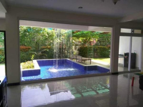 Timog Pool Villa
